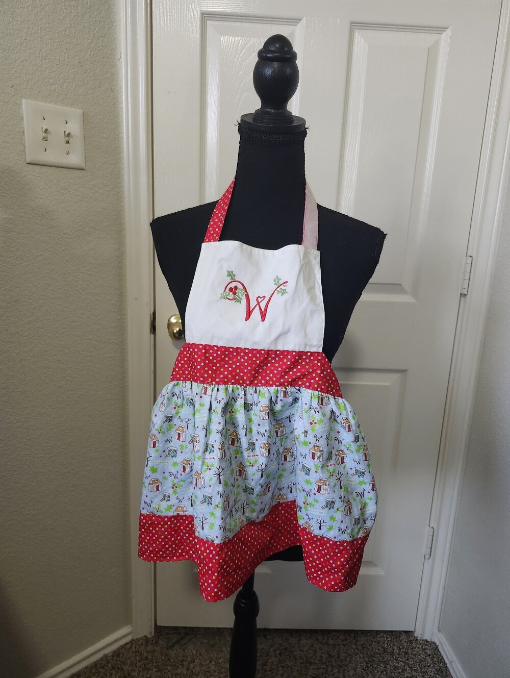 Welle Wishers By American Girl Red W Embroidered Apron Dolls